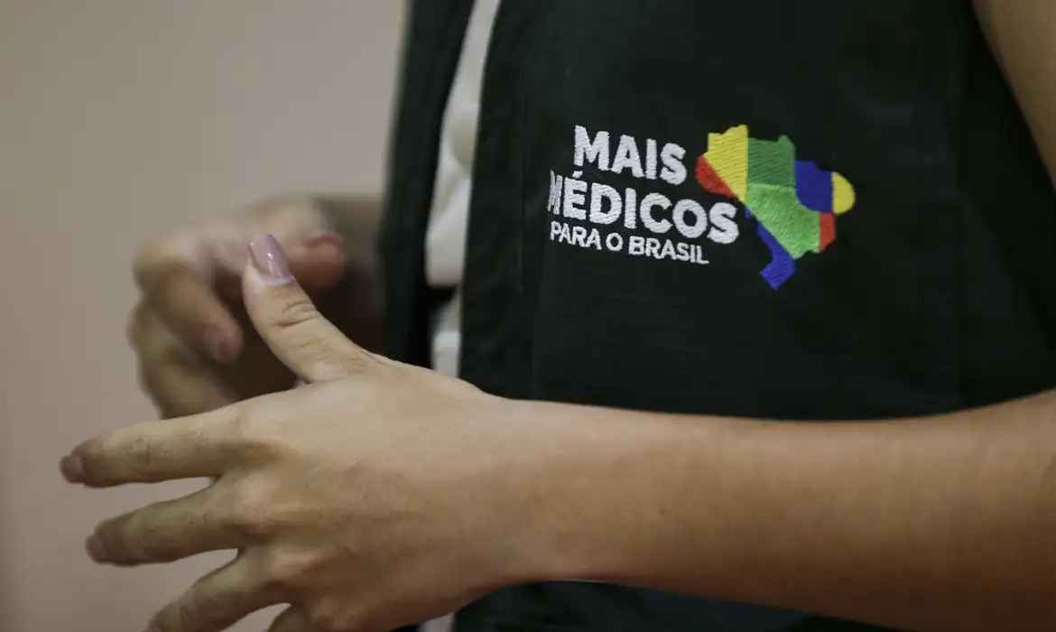 You are currently viewing Mais Médicos terá novo edital com 3.184 vagas e direito a cotas