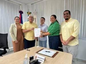Leia mais sobre o artigo Prefeitura de Manaus fecha parceria com Iphan para reforma do Museu do Porto e Casa Vermelha