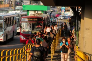 Read more about the article Prefeitura de Manaus assegura gratuidade da tarifa de ônibus e operação especial de trânsito no segundo turno das eleições 2024