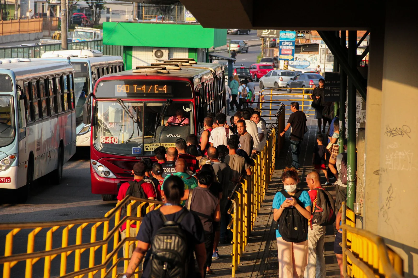 You are currently viewing Prefeitura de Manaus assegura gratuidade da tarifa de ônibus e operação especial de trânsito no segundo turno das eleições 2024