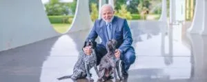 Leia mais sobre o artigo Lula sanciona lei para criar Cadastro Nacional de Animais Domésticos