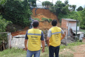 Read more about the article Prefeitura de Manaus presta atendimento socioassistencial de famílias do bairro Redenção