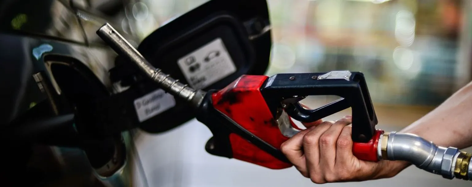 You are currently viewing Gasolina é vendida a R$ 6,99 em Manaus após nova redução em refino