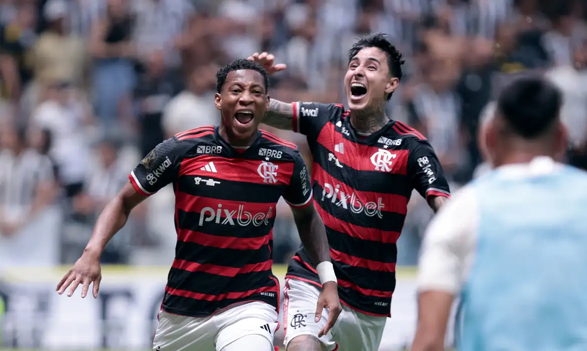 You are currently viewing Flamengo goleia Maricá e confirma título da Taça Guanabara de 2025