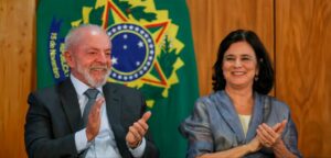 Read more about the article Presidente Lula demite Nísia e confirma Padilha no Ministério da Saúde