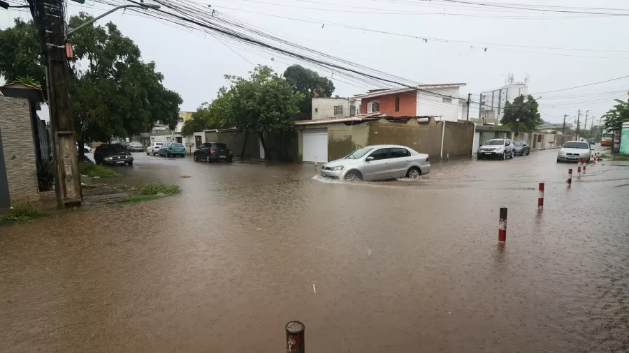 You are currently viewing Chuva no Recife supera esperado para o mês em três horas; seis morrem em PE