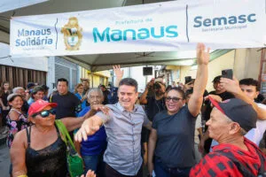 Leia mais sobre o artigo David Almeida entrega 120 toneladas de pescado e beneficia 45 mil famílias na Semana Santa