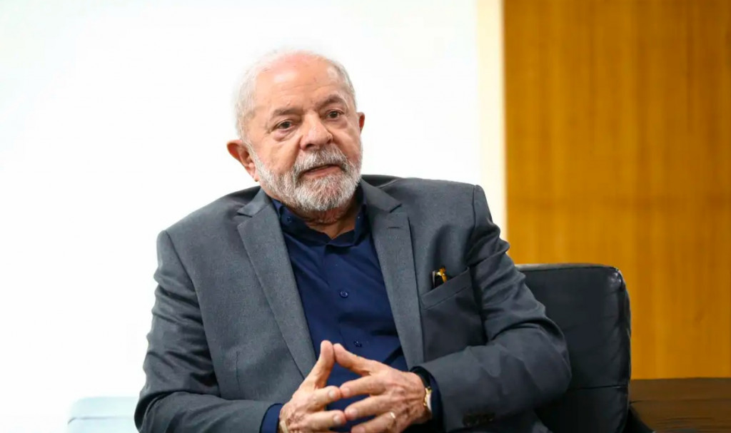 No momento, você está visualizando Lula vai ao funeral do Papa Francisco e movimenta agenda internacional