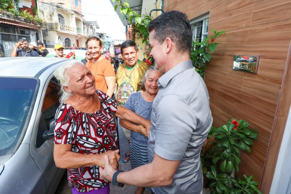 You are currently viewing Prefeitura de Manaus entrega mais cinco casas reformadas pelo programa ‘Casa Manauara’