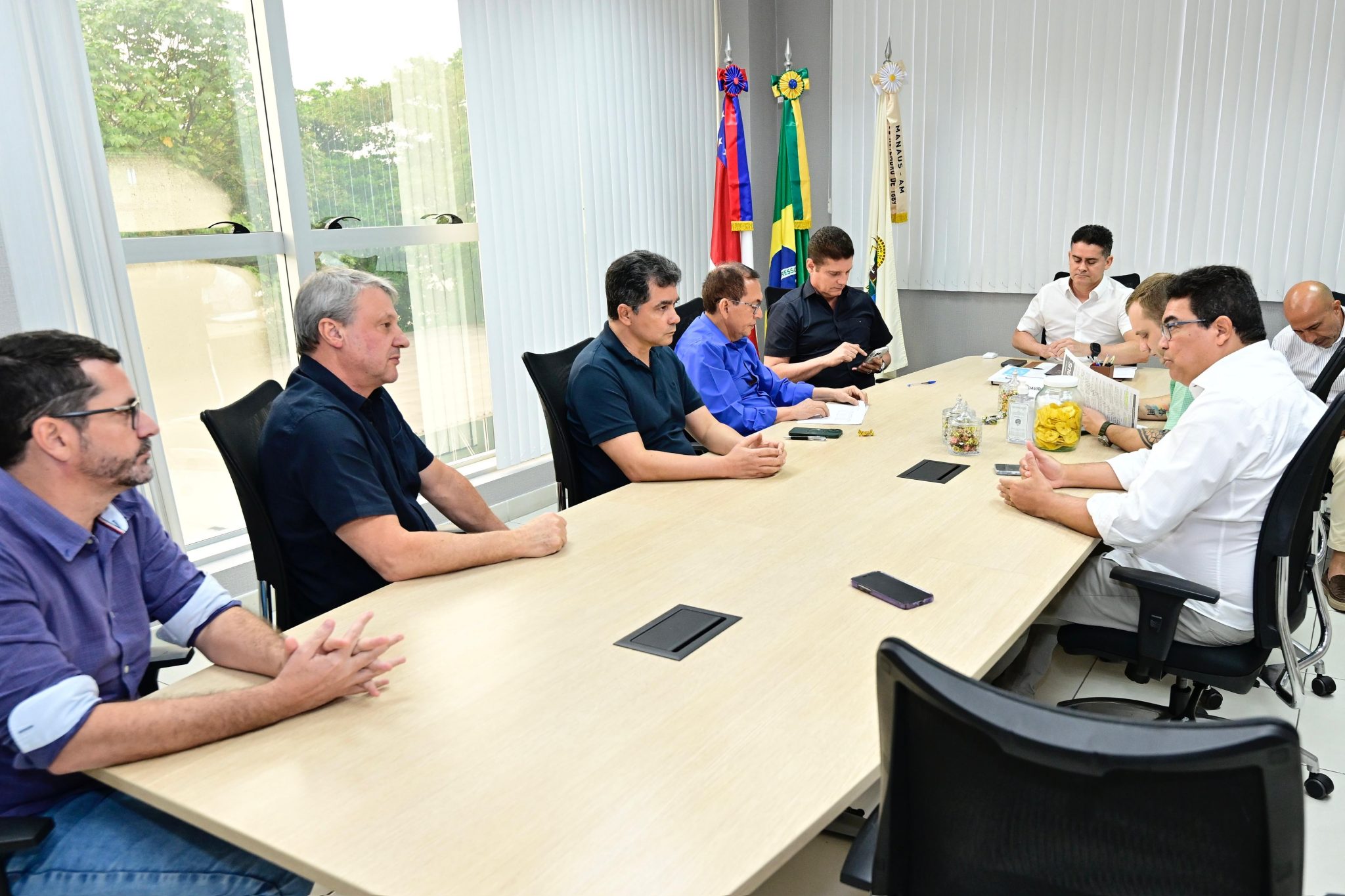You are currently viewing Prefeito David Almeida mantém Passe Livre Estudantil e cria grupo de trabalho para garantir renovação do convênio com o Estado