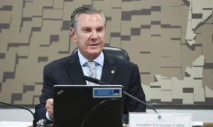 Read more about the article Fernando Collor deixa presídio e cumprirá pena em prisão domiciliar