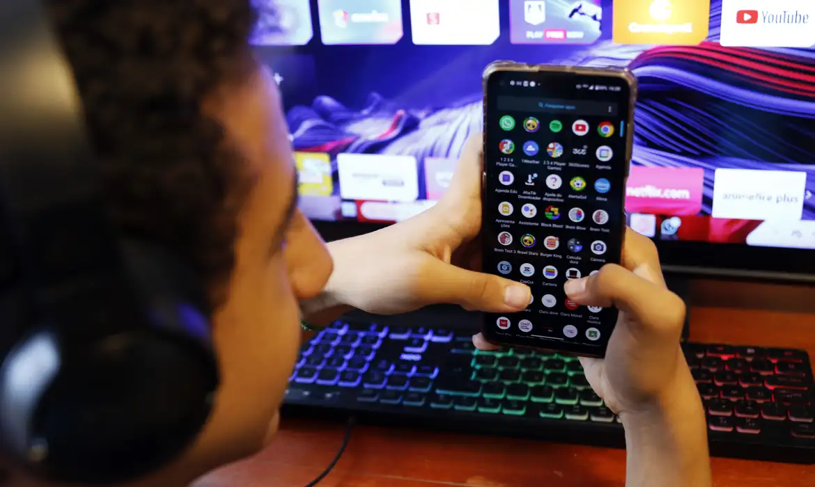 No momento, você está visualizando STF retoma julgamento sobre redes sociais em 4 de junho