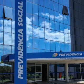 Justiça bloqueia R$ 23,8 milhões de suspeitos de fraude contra INSS