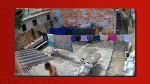 Read more about the article Neto confessa em vídeo que matou avô levado morto em cadeira de rodas no Centro de Manaus
