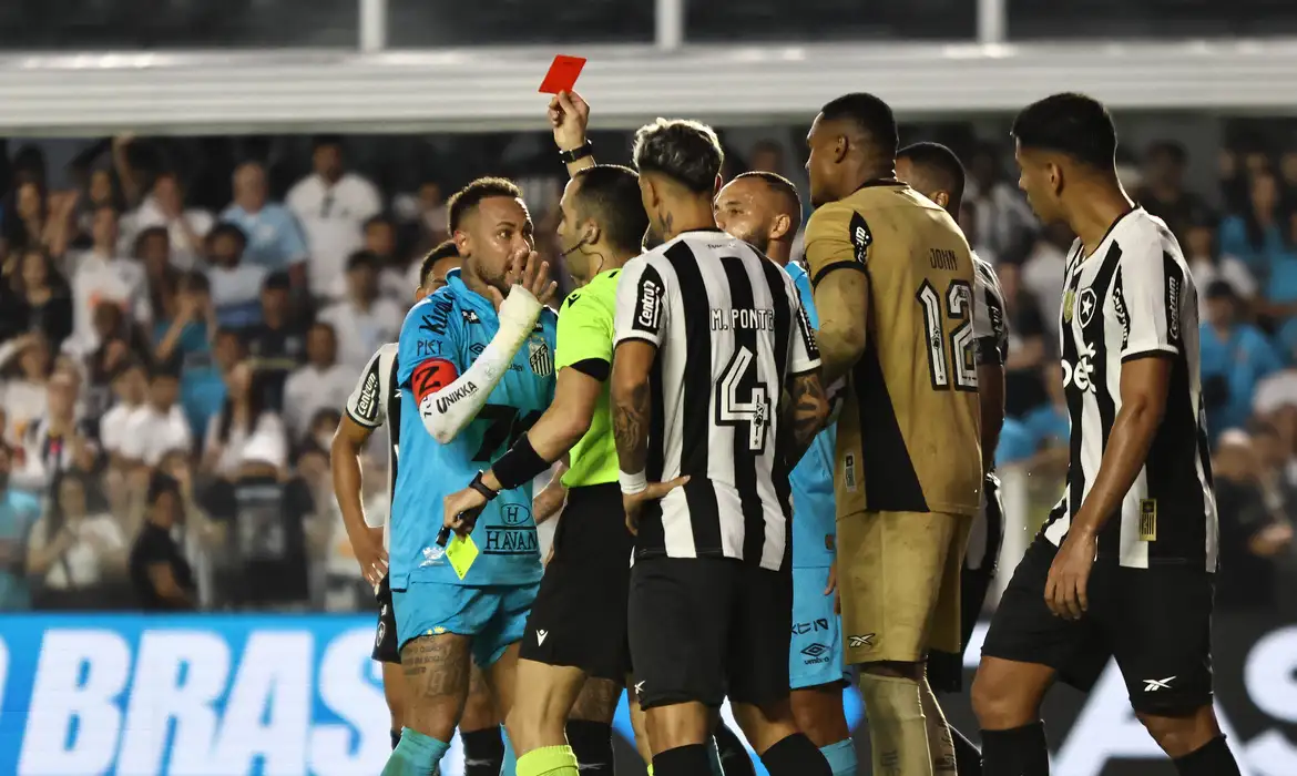 You are currently viewing Neymar é expulso e Santos perde do Botafogo na Vila pelo Brasileirão