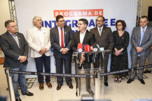 Read more about the article Prefeito David Almeida lidera lançamento histórico do Plano de Integridade e 1º Código de Ética da Prefeitura de Manaus