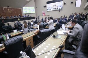 Read more about the article Assembleia Legislativa do Amazonas aprova proposta da Lei de Diretrizes Orçamentárias de 2026