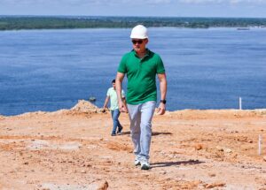 Read more about the article Com investimento histórico, prefeito David Almeida transforma Encontro das Águas em novo eixo de desenvolvimento para Manaus
