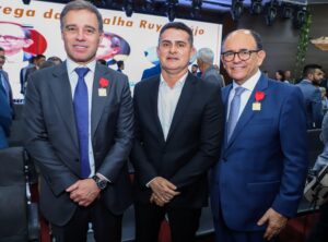 Read more about the article David Almeida participa de homenagem ao ministro do STF, André Mendonça