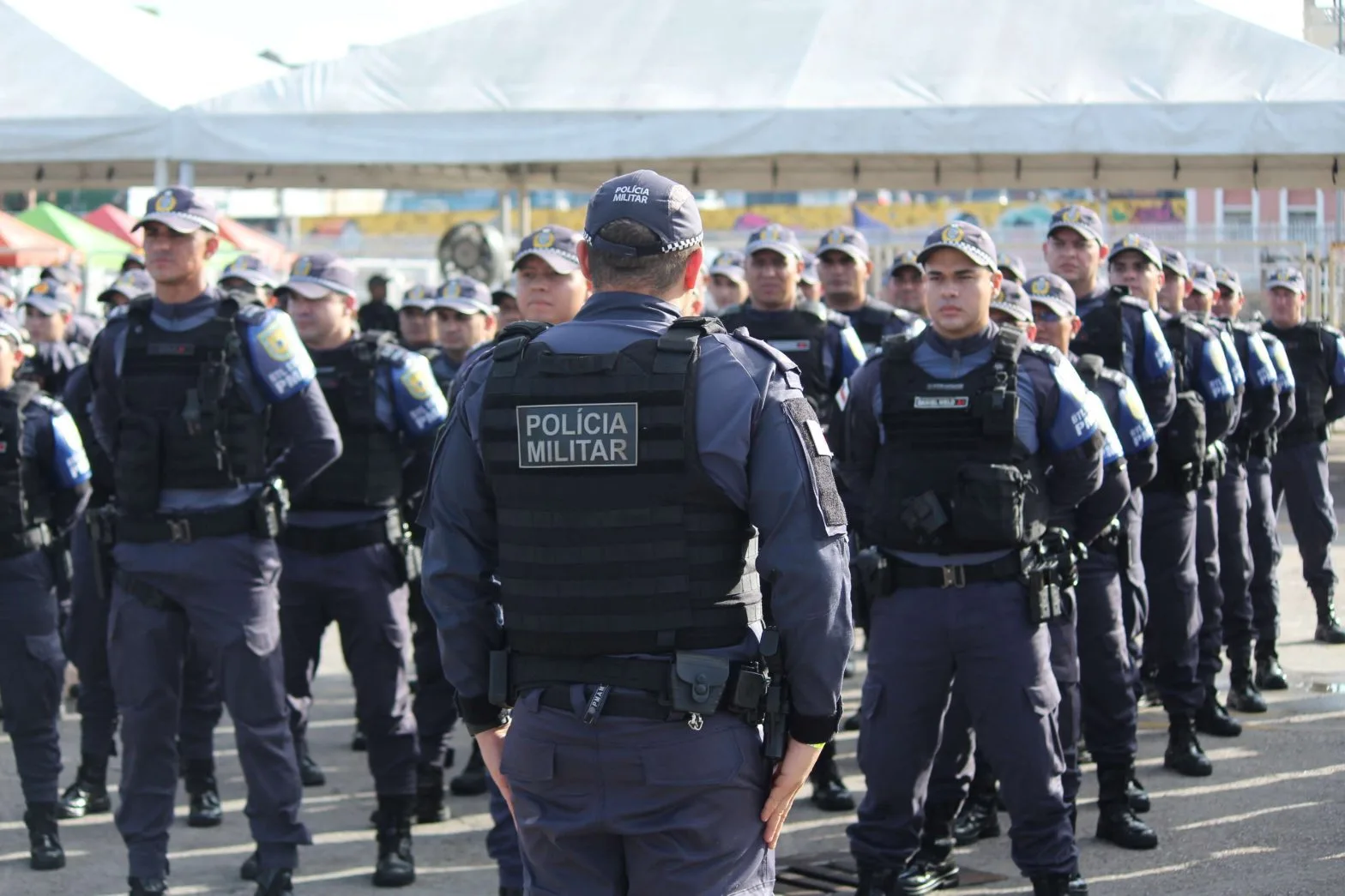 No momento, você está visualizando Festival de Parintins 2025: Efetivo da Polícia Militar do Amazonas embarca para reforçar segurança do evento