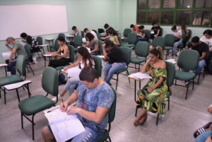 Read more about the article UEA abre mais de 3,7 mil vagas para vestibular 2026 com curso inédito de Inteligência Artificial