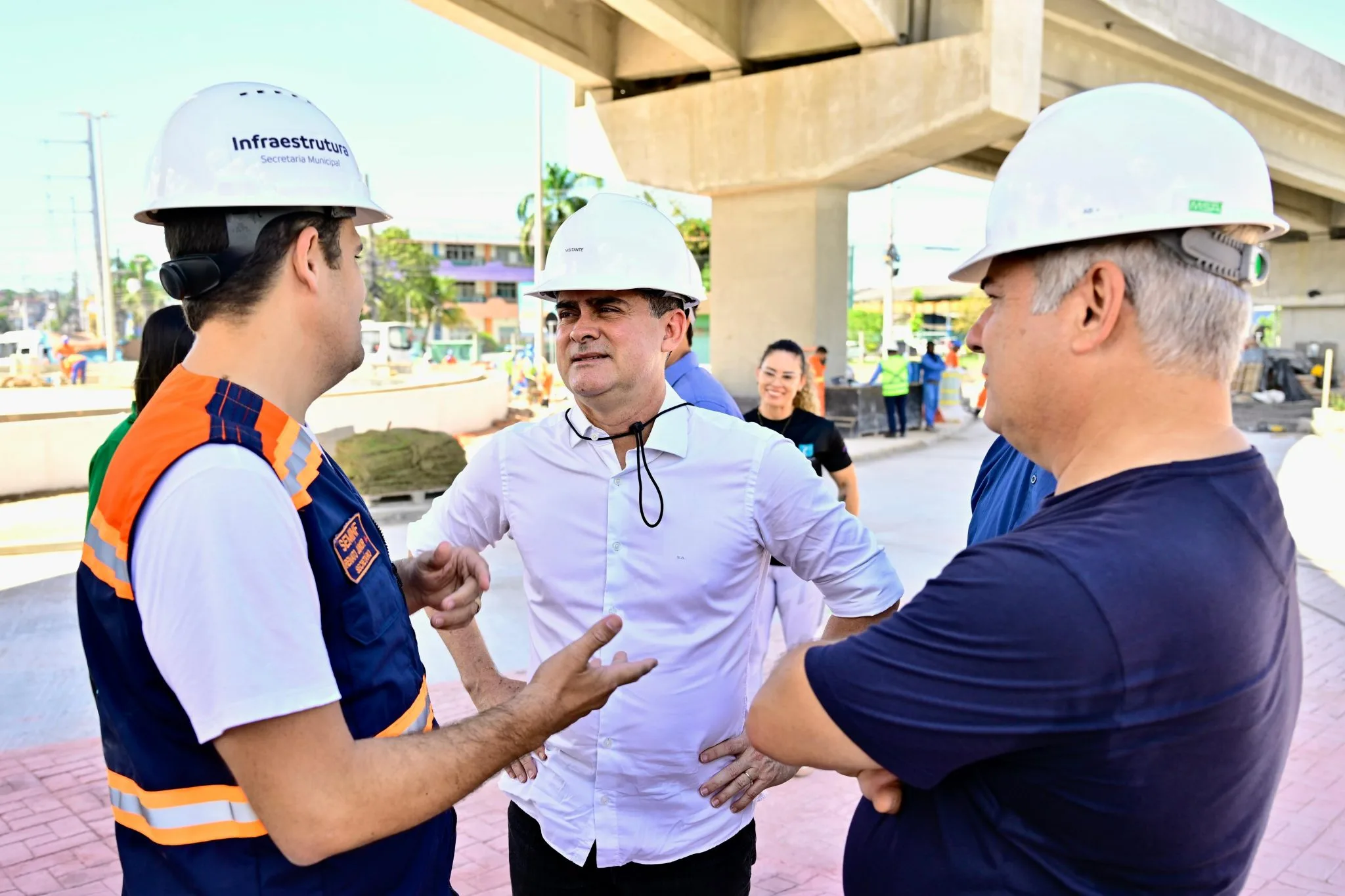 No momento, você está visualizando Prefeito David Almeida anuncia novas alças do Complexo Rei Pelé e afirma que obra já traz benefícios à população