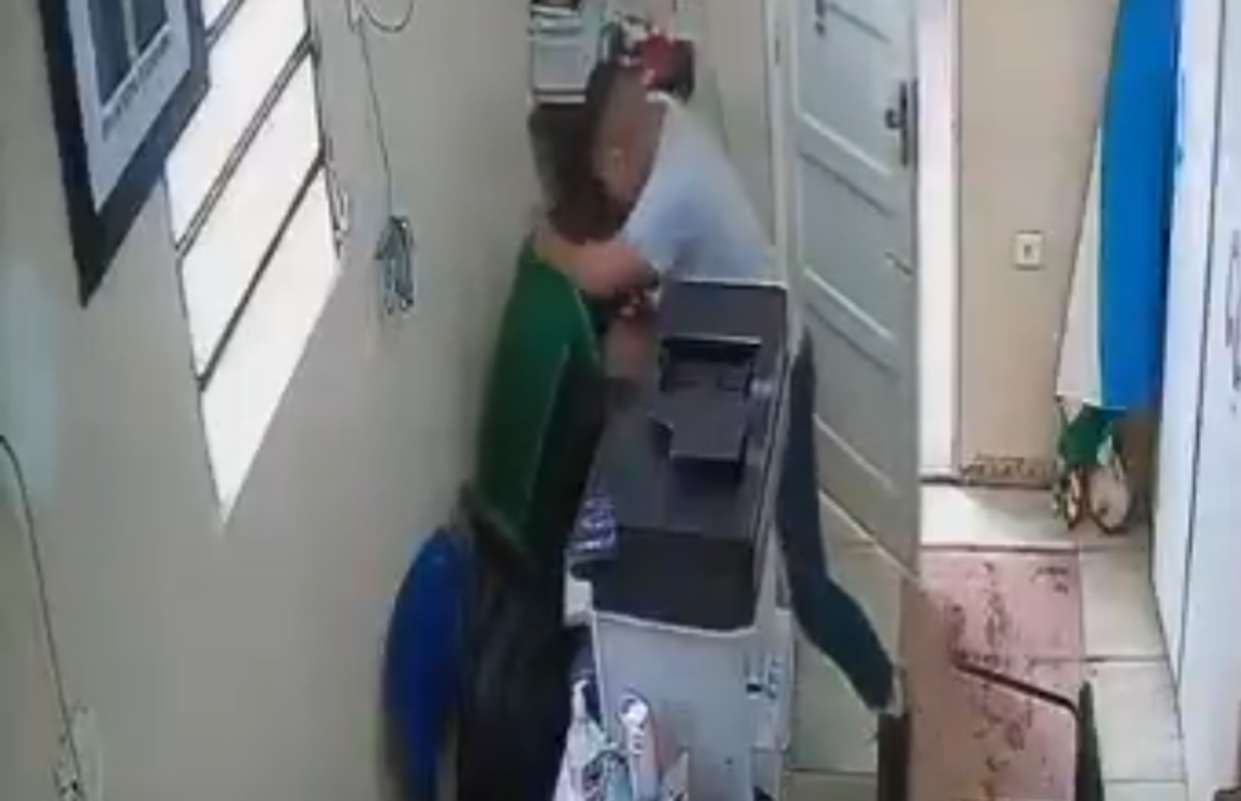 You are currently viewing Professor suspeito de esfaquear diretor em escola no AM disse à polícia que era ‘perseguido’