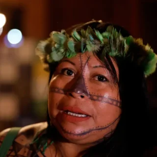 Mercado de carbono ameaça vida indígena, diz Alessandra Munduruku