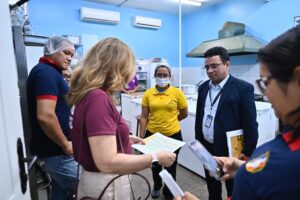 Read more about the article TCE-AM e MP-AM iniciam inspeções em escolas de Manaus para verificar problemas de água potável e saneamento