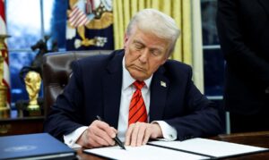 Read more about the article Trump manda carta a Lula e anuncia tarifa de 50% sobre produtos brasileiros