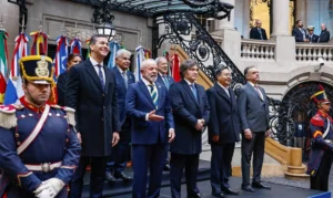 Read more about the article Brasil assume Mercosul com proposta de mais integração regional