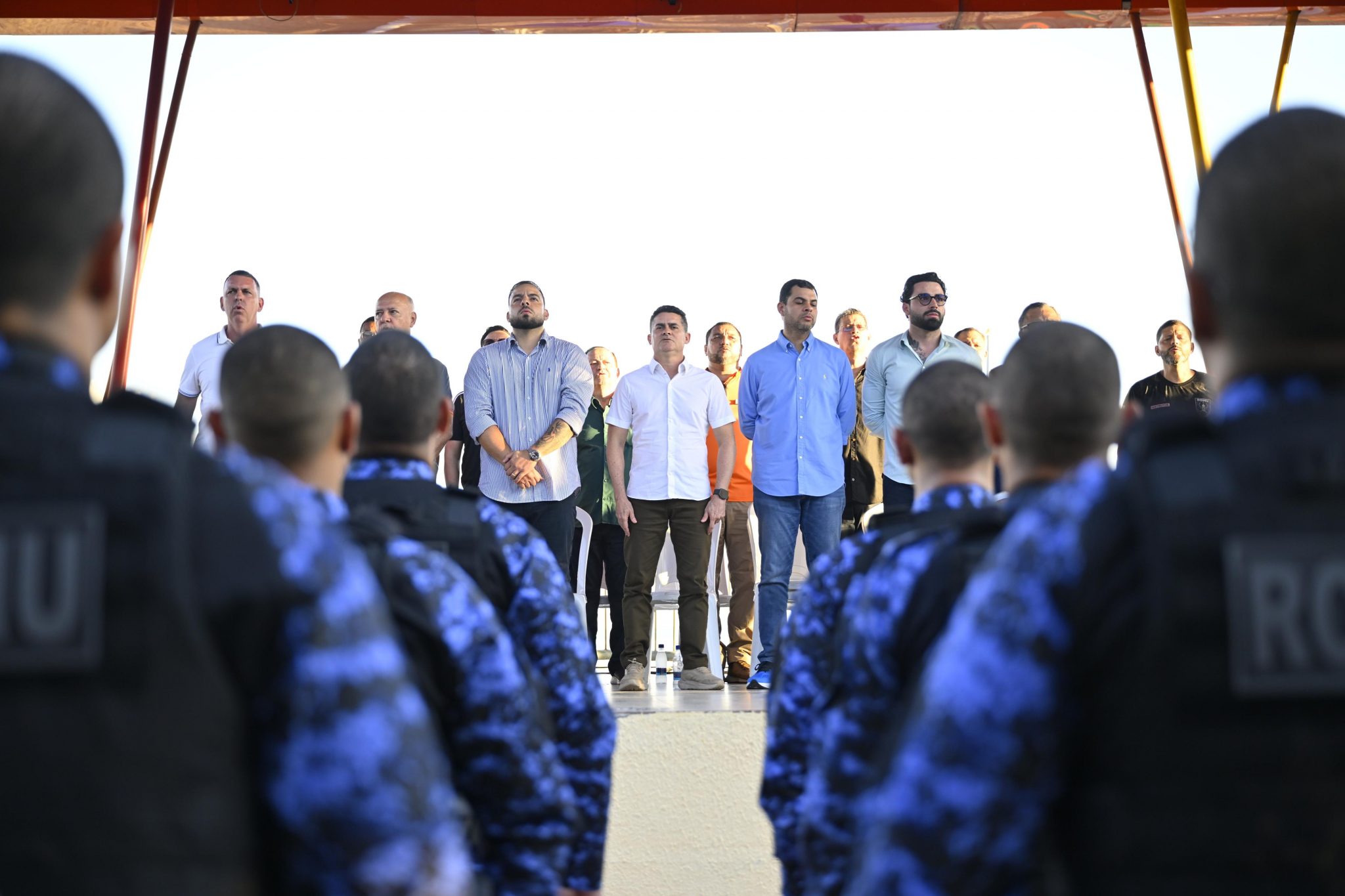You are currently viewing Prefeito David Almeida anuncia gratificação para agentes da Romu e criação da Polícia Municipal de Manaus, durante formatura da corporação