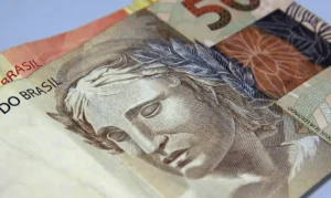 Read more about the article Brasileiros sacaram R$ 315 milhões em valores a receber em maio