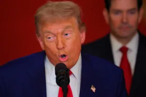 Leia mais sobre o artigo Trump anuncia tarifa de 30% sobre importações do México e da União Europeia