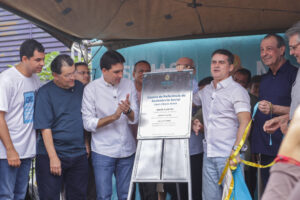 Leia mais sobre o artigo David Almeida reinaugura maior Cras de Manaus totalmente revitalizado e reafirma compromisso com assistência social e preservação ambiental
