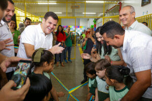 Leia mais sobre o artigo Vice-prefeito Renato Júnior reinaugura Cmei Dom Bosco que atenderá 519 alunos fortalecendo a rede de ensino