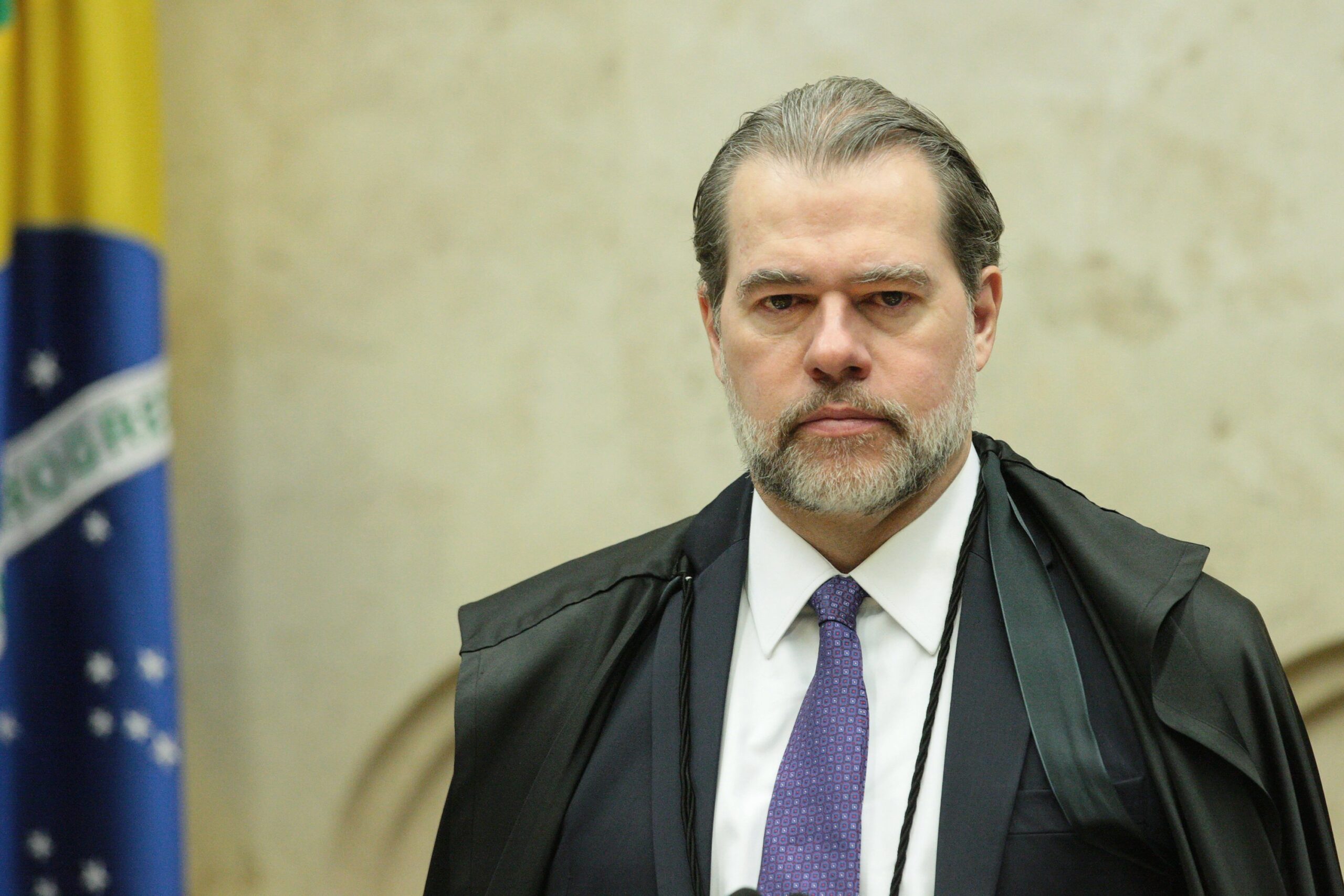 No momento, você está visualizando Toffoli dá prazo de 10 dias à Câmara para explicar PEC da Blindagem