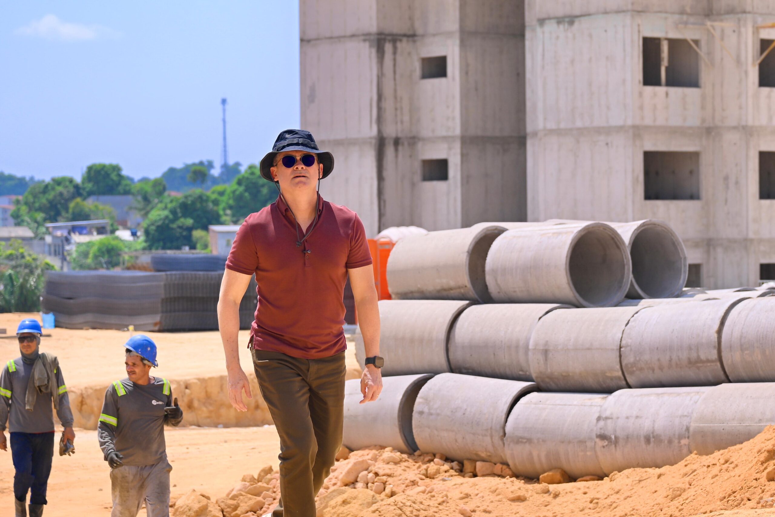 No momento, você está visualizando Prefeito de Manaus vistoria três conjuntos habitacionais do ‘Minha Casa, Minha Vida’ na zona Oeste