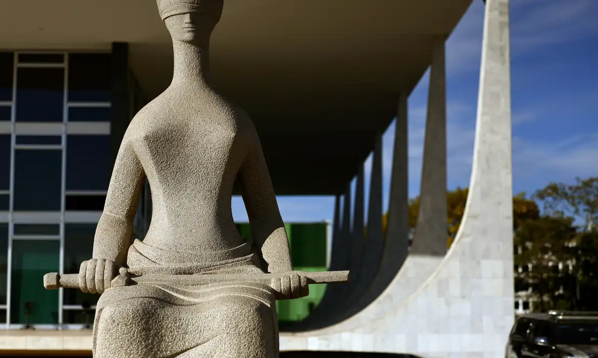 No momento, você está visualizando STF retoma julgamento sobre procedimentos médicos fora do rol da ANS