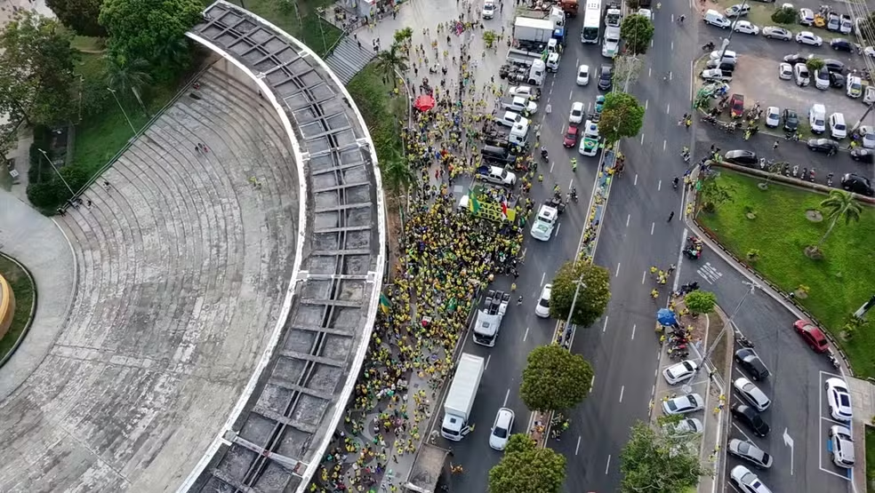 No momento, você está visualizando Apoiadores de Bolsonaro protestam em Manaus e pedem anistia para condenados por atos golpistas
