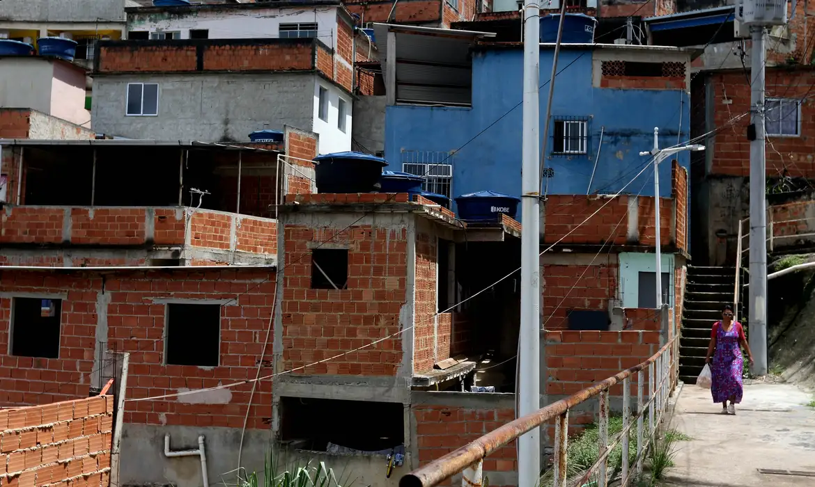 No momento, você está visualizando Pretos e pardos chefiam 3 de cada 4 lares em que se registrou fome