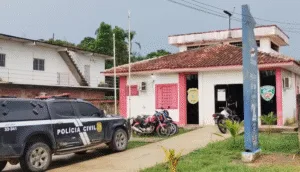 Leia mais sobre o artigo Homem é preso suspeito de torturar e manter a companheira em cárcere privado no AM