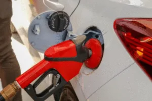 Leia mais sobre o artigo Postos de Manaus suspeitos de formar cartel e combinar preço da gasolina são alvo de 33 ações do MP