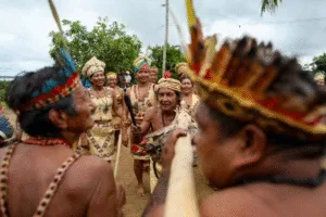 Leia mais sobre o artigo Tikúna: Língua indígena mais falada do Brasil tem a maior parte da etnia no Amazonas