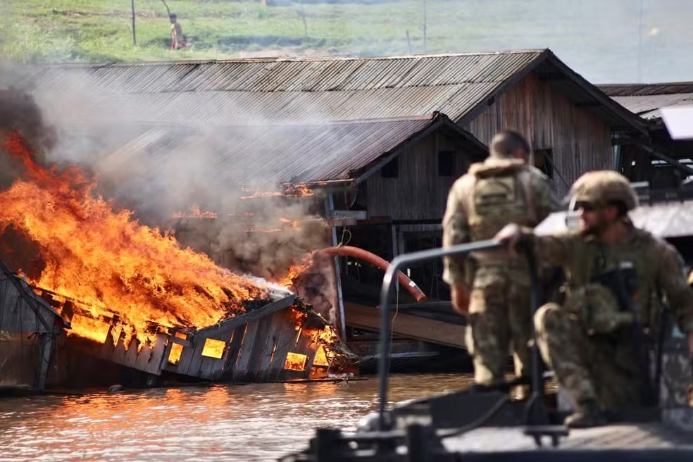 No momento, você está visualizando Manaus vira epicentro do crime organizado na Amazônia, aponta relatório internacional