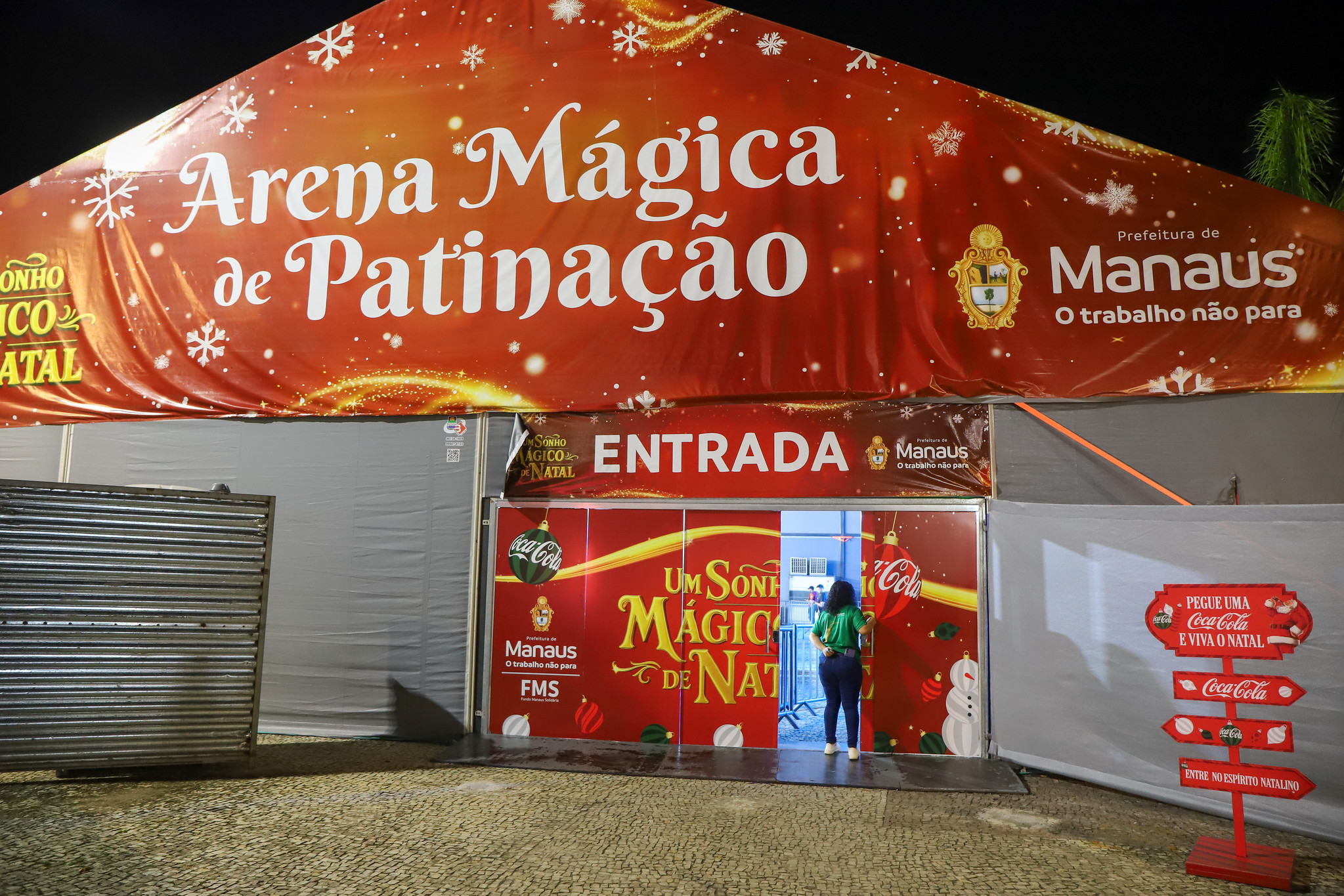 No momento, você está visualizando Arena Mágica de Patinação encanta público na Ponta Negra e arrecada doações para ações solidárias