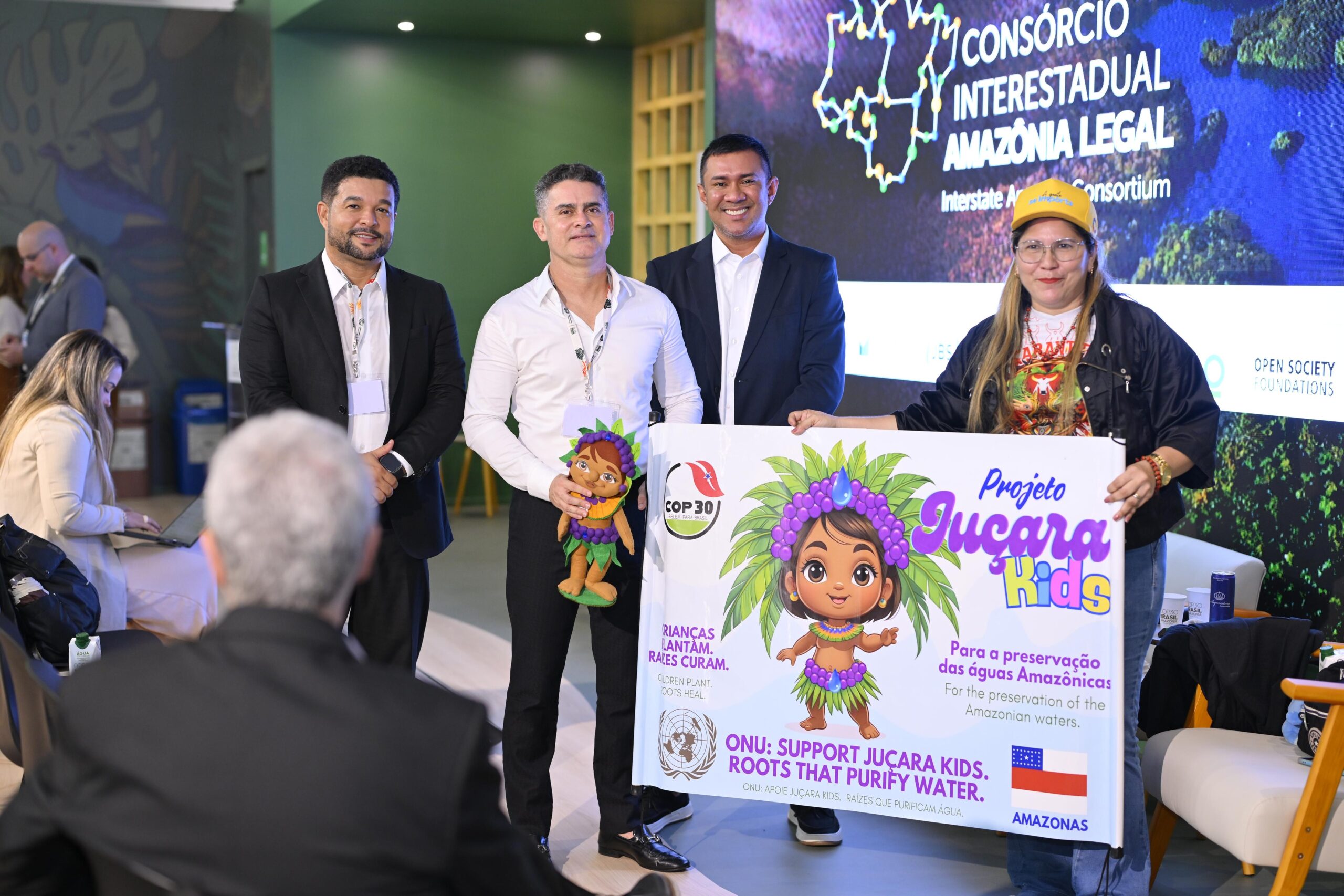 No momento, você está visualizando David Almeida reafirma liderança de Manaus em governança multinível e financiamento climático durante abertura da COP30