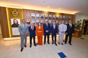 Leia mais sobre o artigo TCE-AM reinaugura galeria dos ex-presidentes como parte das ações pelo aniversário de 75 anos
