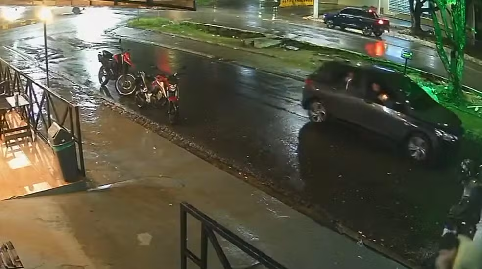 No momento, você está visualizando Dívida com facção motivou assassinato em frente à tabacaria em Manaus; dois são presos