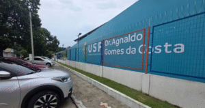 Leia mais sobre o artigo Pacientes são rendidos e têm celulares roubados em frente a unidade de saúde de Manaus